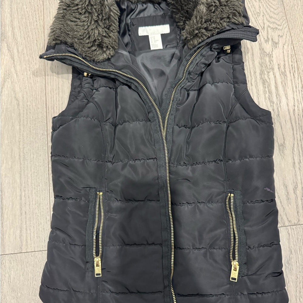 H&M Black Puffer Vest with Faux Fur Trim